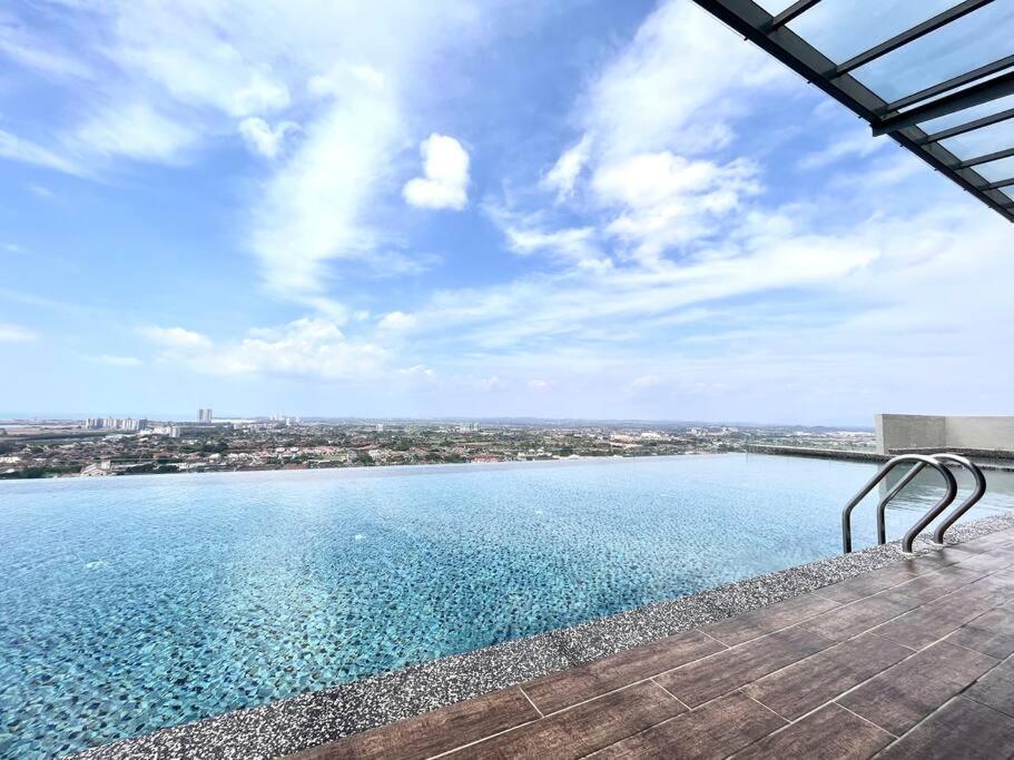 Ins Suite @ The Quartz Residence-Infinity Pool Malacca Εξωτερικό φωτογραφία